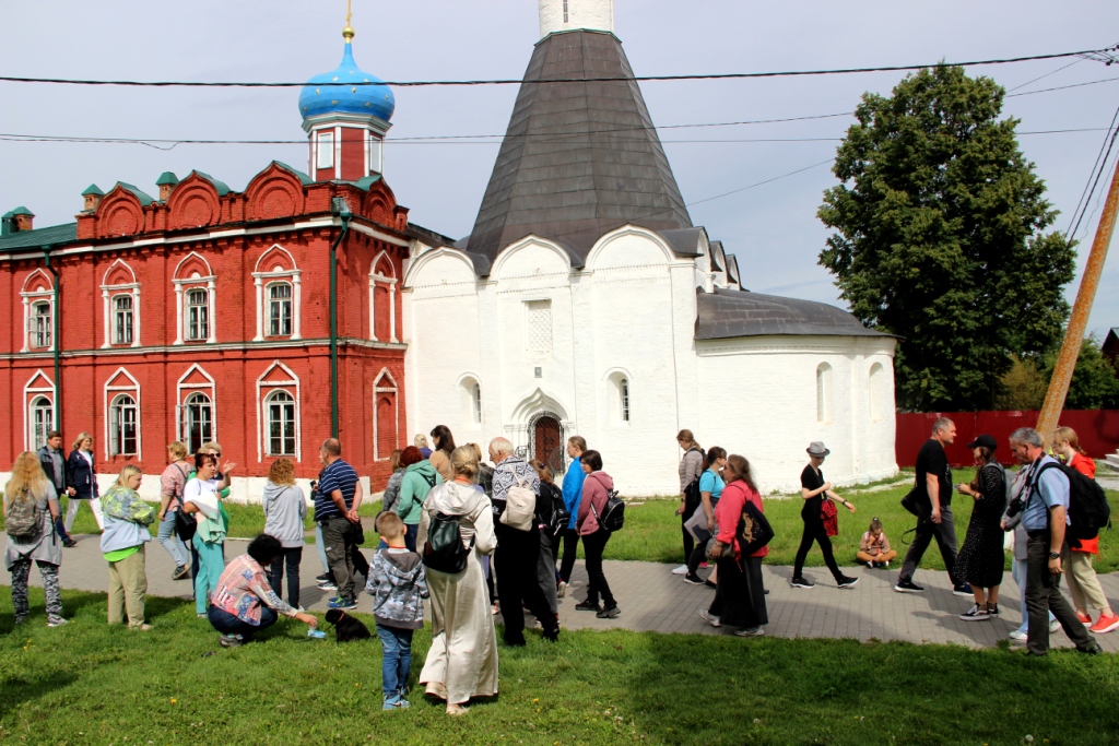 Экскурсия в Коломну, организованная МООИ "Пилигрим" для членов семей участников СВО 
